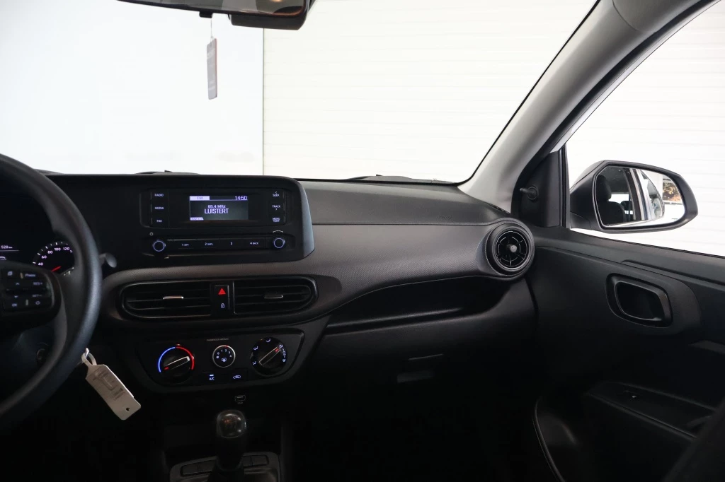 Hoofdafbeelding Hyundai i10