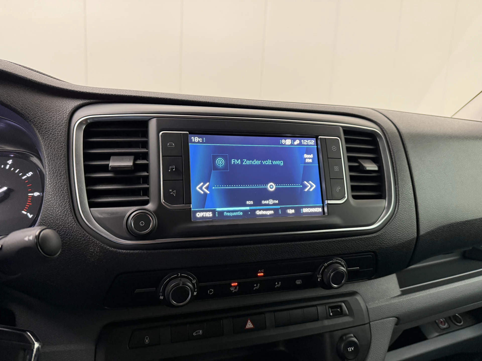 Hoofdafbeelding Peugeot Expert