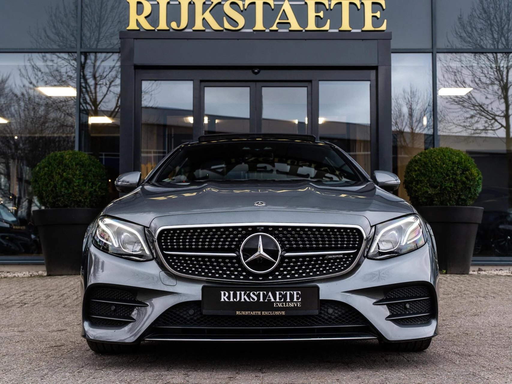 Hoofdafbeelding Mercedes-Benz E-Klasse