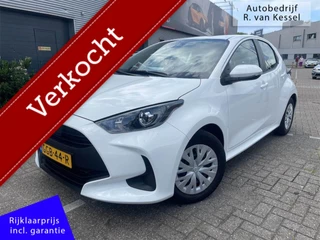 Hoofdafbeelding Toyota Yaris Toyota Yaris 1.5 Hybrid 115 Comfort I Carplay I Camera I NL-auto