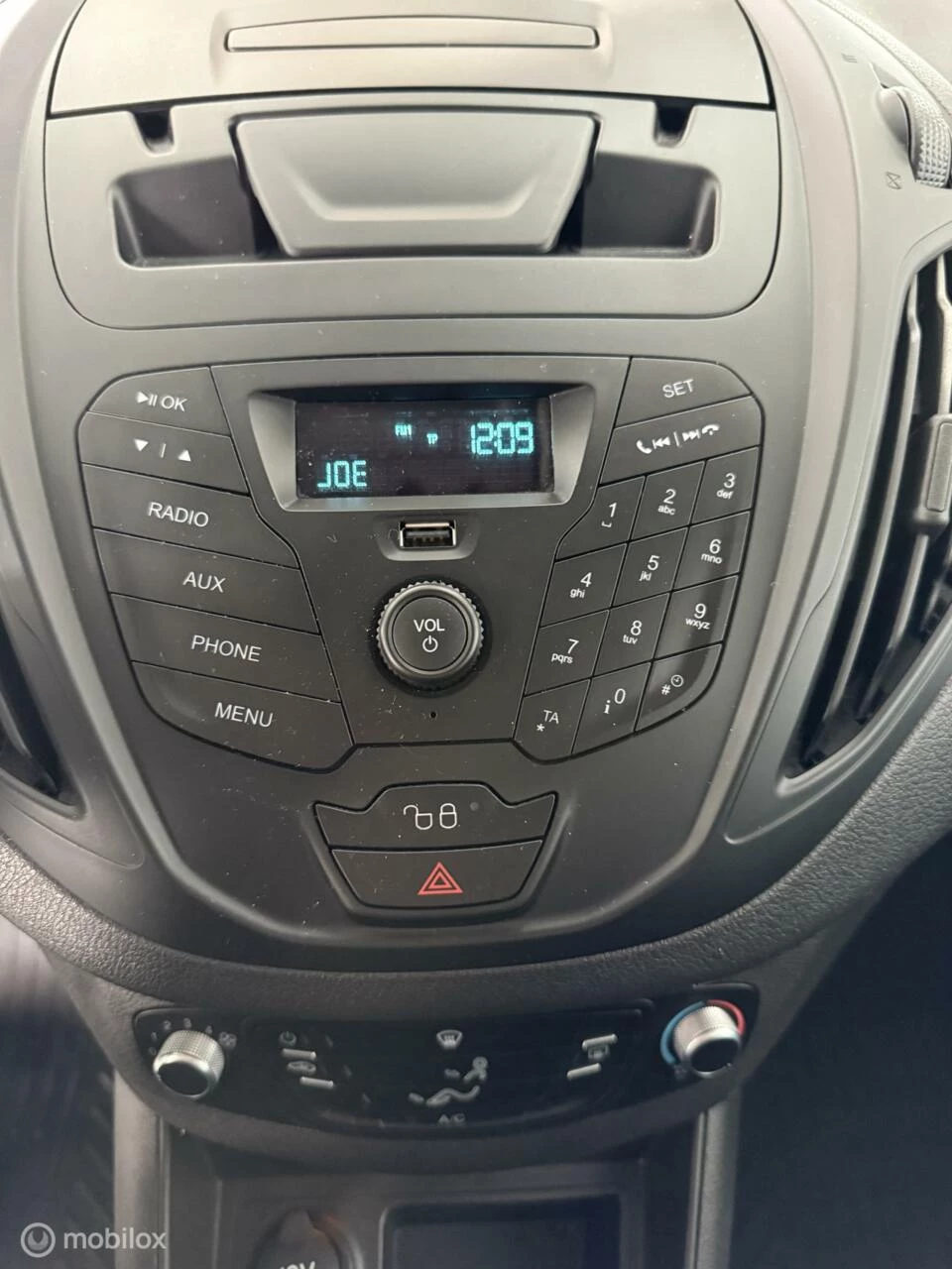 Hoofdafbeelding Ford Transit Courier