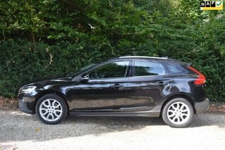 Volvo V40 Cross Country 2.0 T3 Summum dealer onderhouden