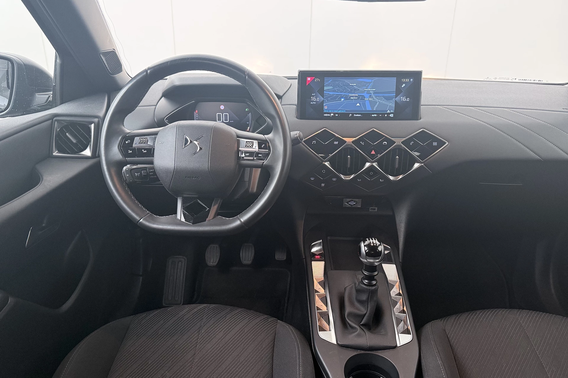 Hoofdafbeelding DS DS 3