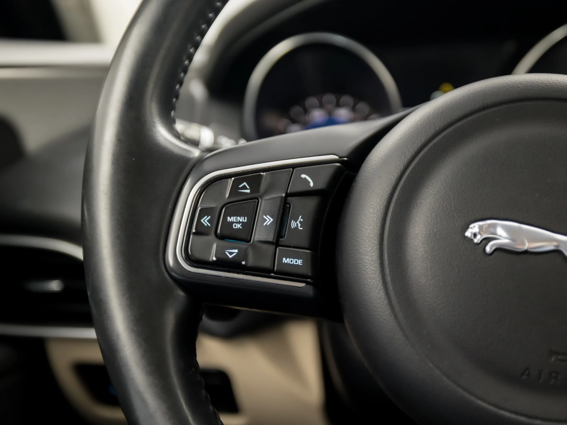 Hoofdafbeelding Jaguar XE