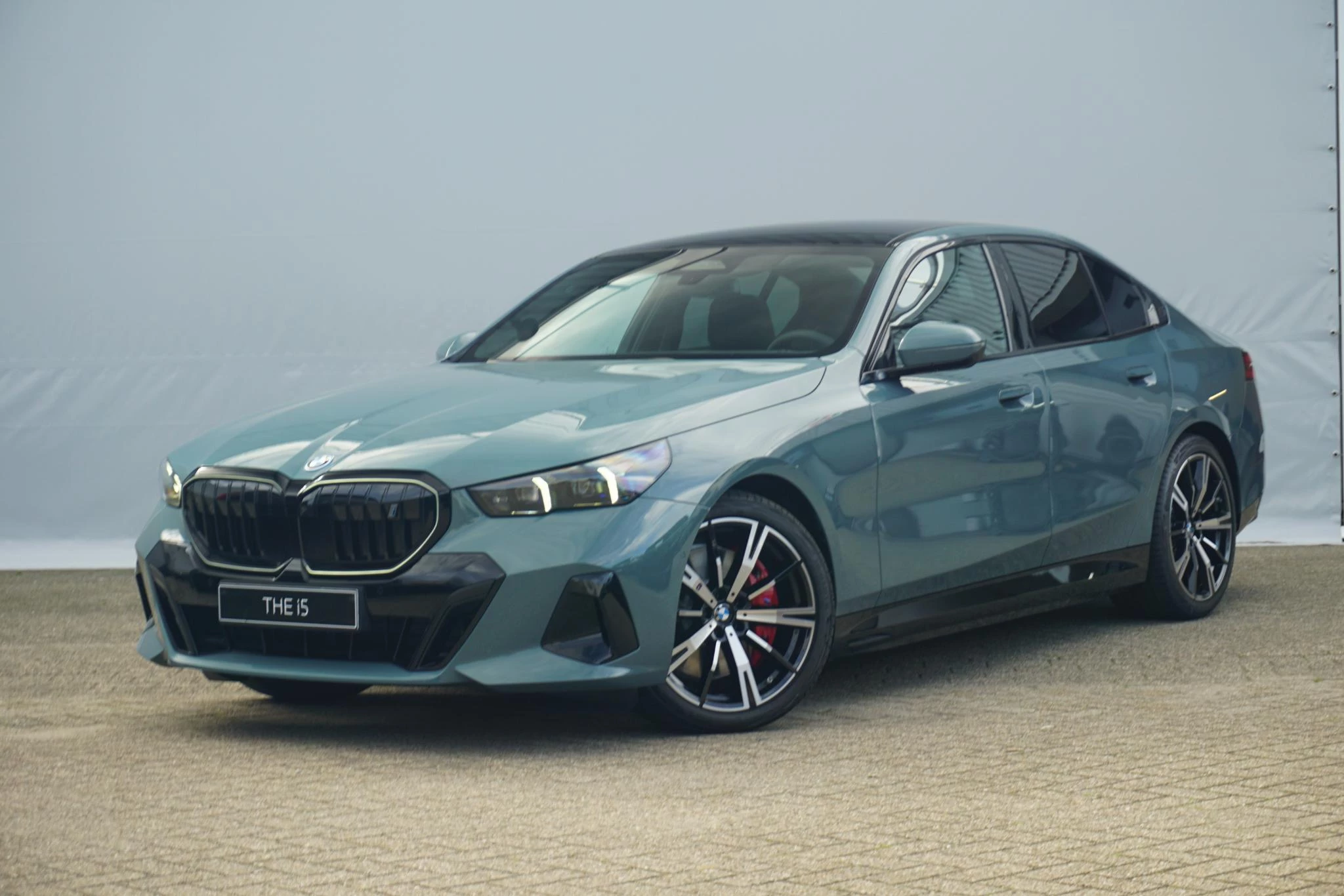 Hoofdafbeelding BMW i5