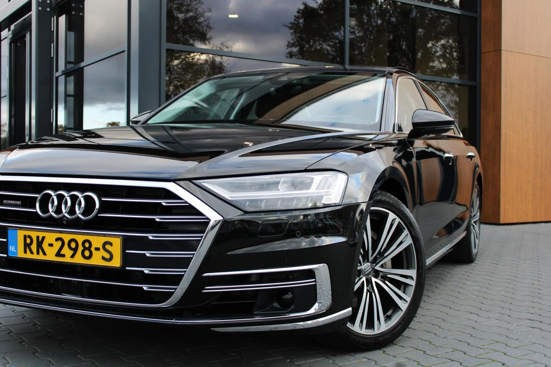 Hoofdafbeelding Audi A8
