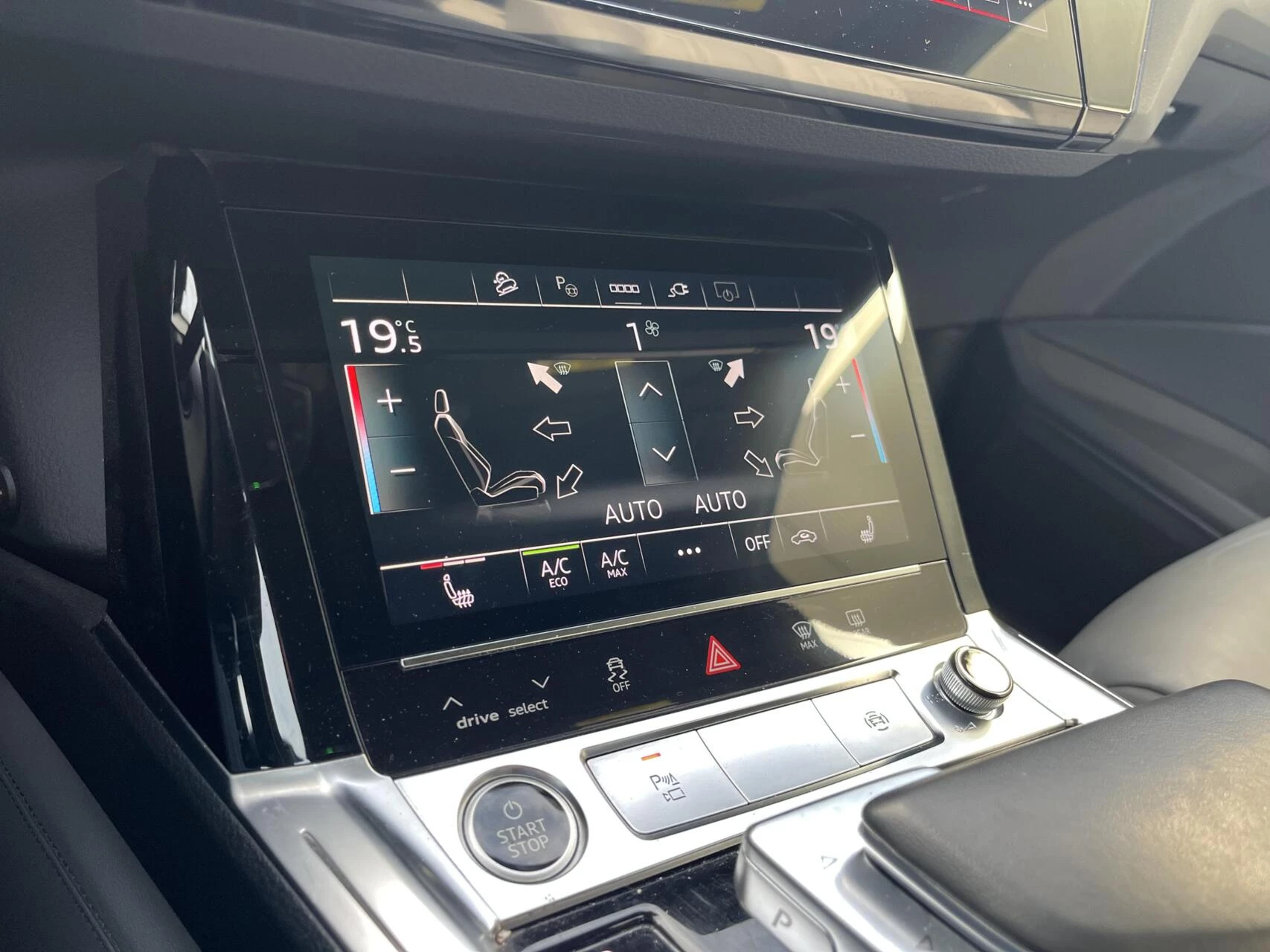 Hoofdafbeelding Audi Q8 e-tron