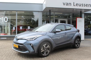 Hoofdafbeelding Toyota C-HR Toyota C-HR 2.0 HYBRID DYNAMIC DODEHOEK PARK.SENSOREN V+A KEYLESS LED KOPLAMPEN APPLE/ANDROID