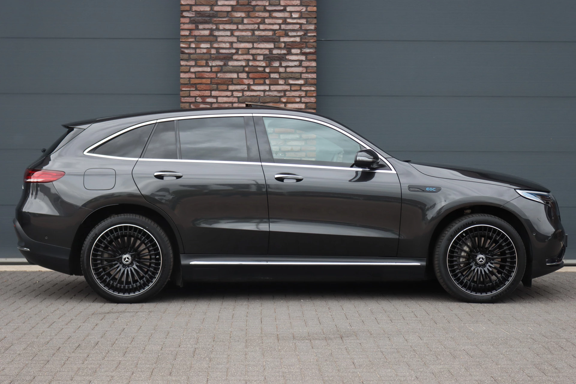 Hoofdafbeelding Mercedes-Benz EQC