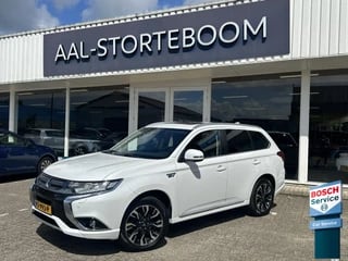 Hoofdafbeelding Mitsubishi Outlander Mitsubishi Outlander 2.0 PHEV Prestige+ | LED | Navi | DAB+ | Adapt. Cruise | Stoel- en stuurverwarming | PDC incl camera | Trekhaak