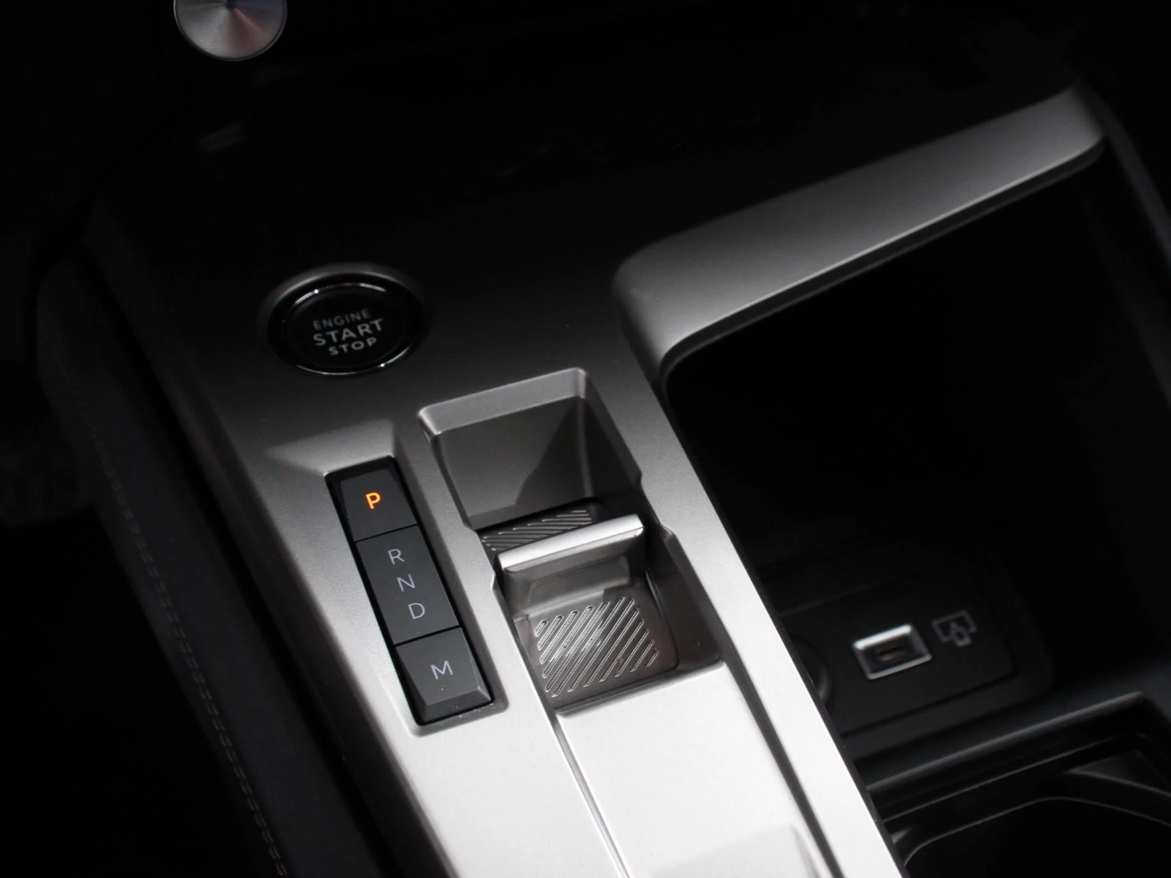 Hoofdafbeelding Peugeot 408