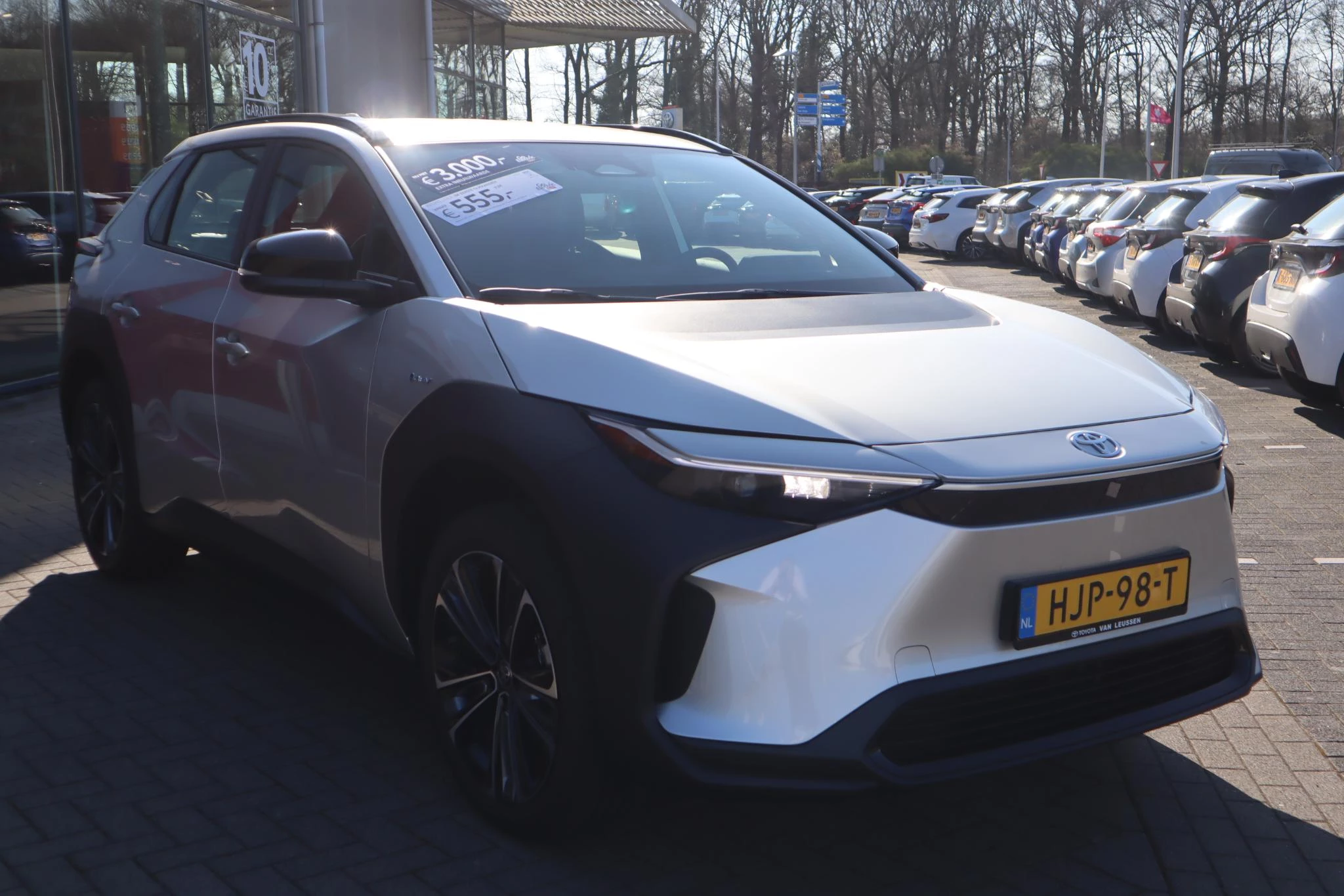 Hoofdafbeelding Toyota bZ4X