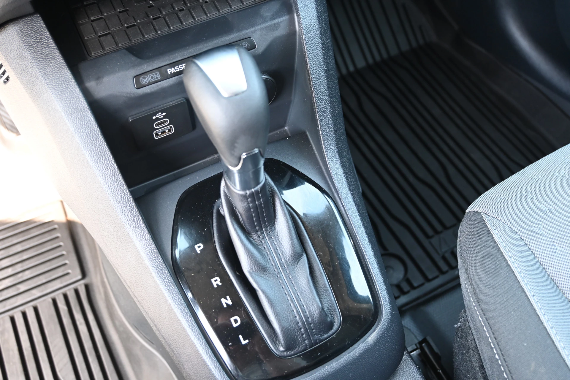 Hoofdafbeelding Ford Transit Courier