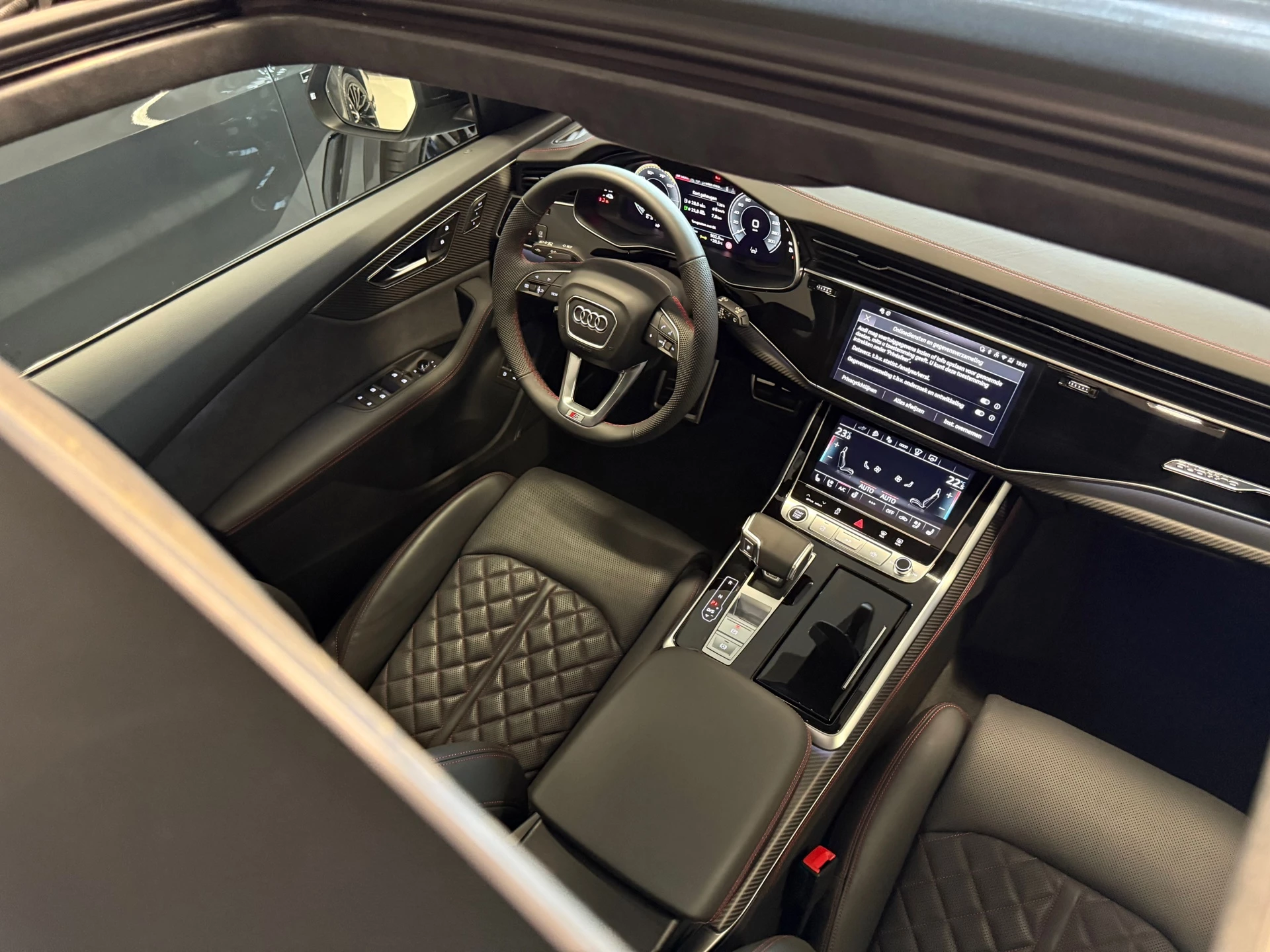 Hoofdafbeelding Audi Q8