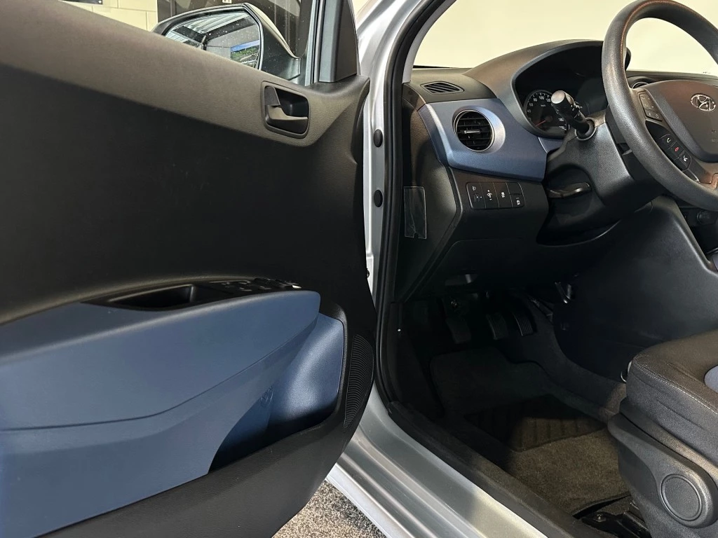 Hoofdafbeelding Hyundai i10
