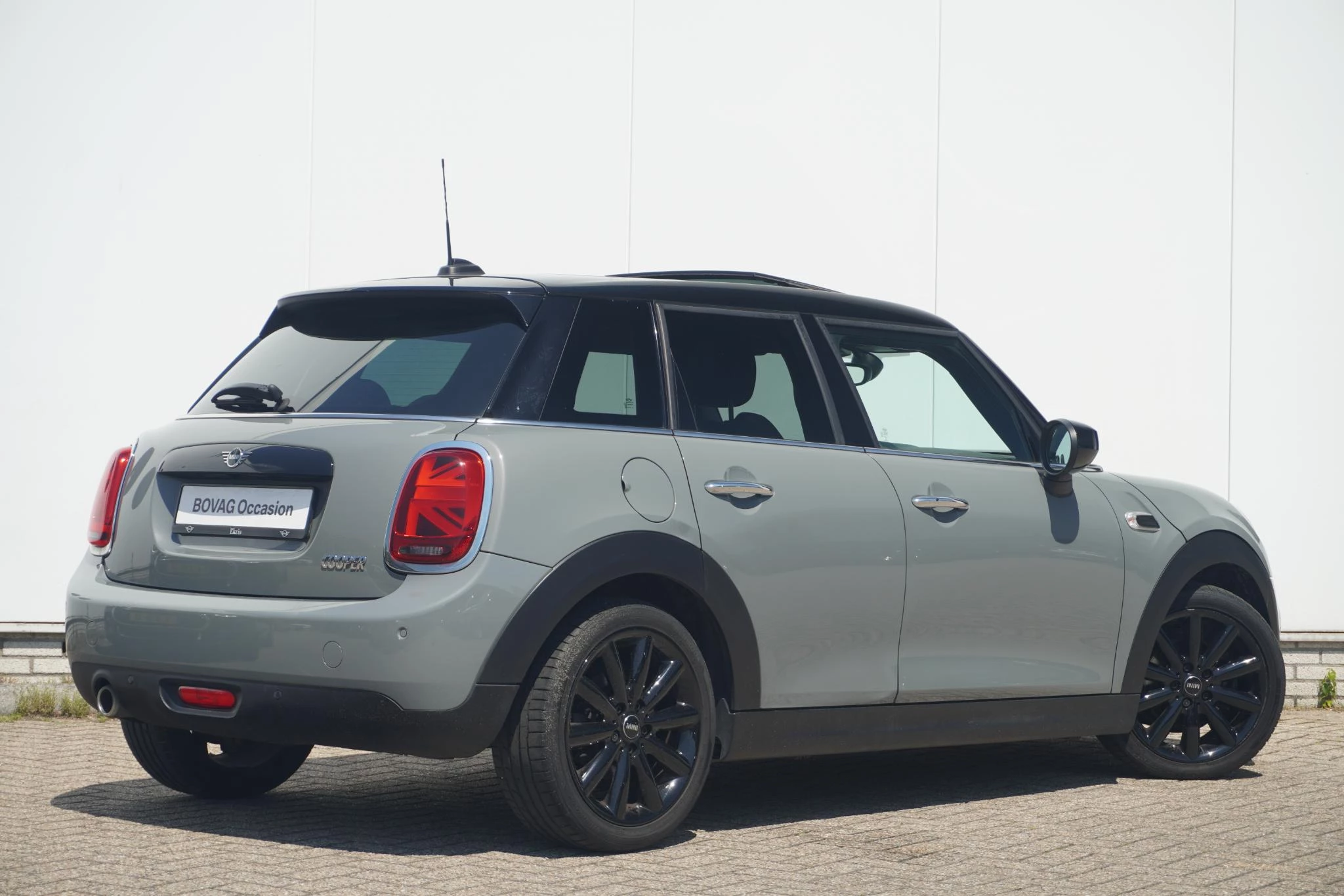 Hoofdafbeelding MINI 5-deurs