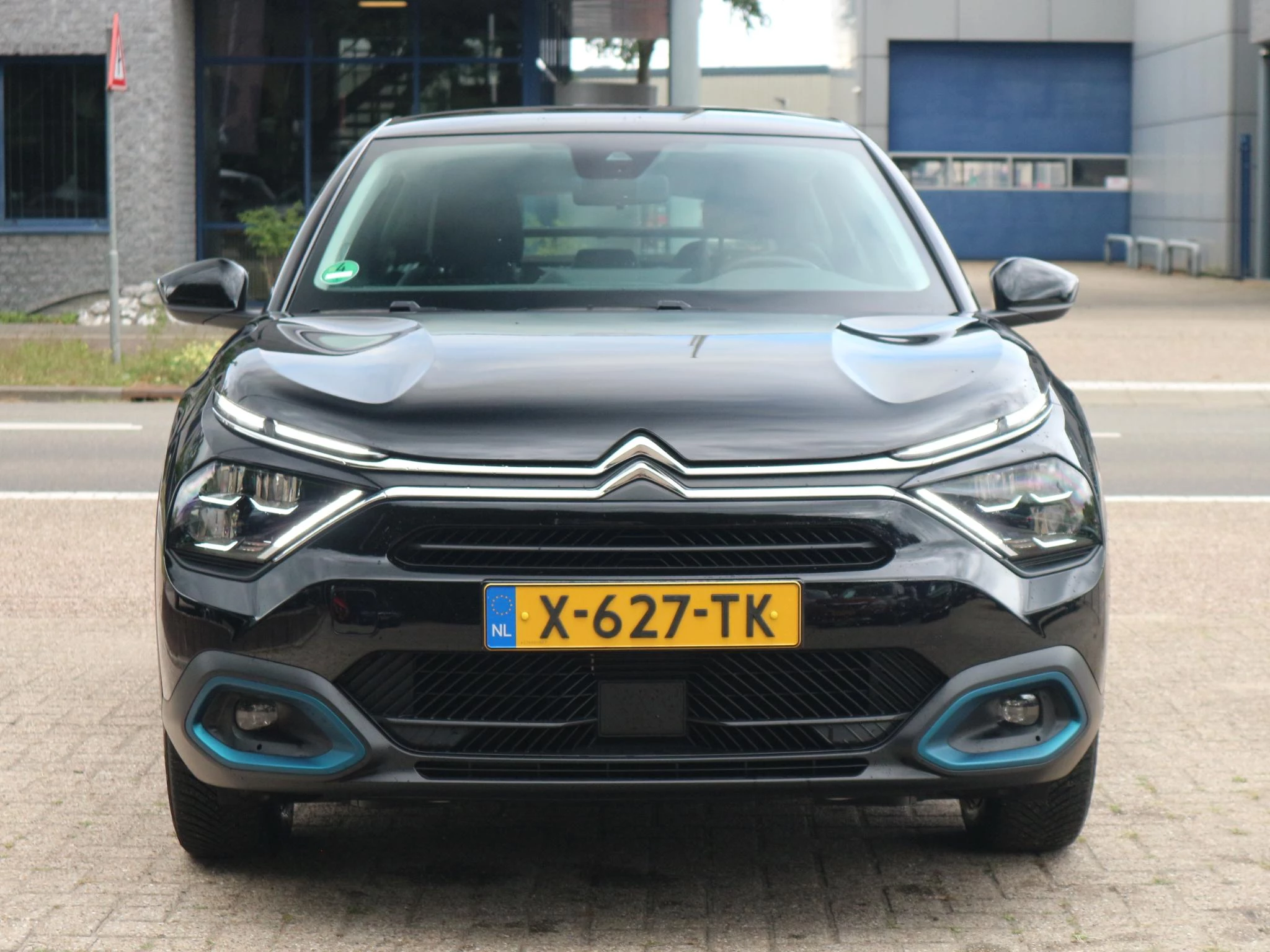 Hoofdafbeelding Citroën ë-C4