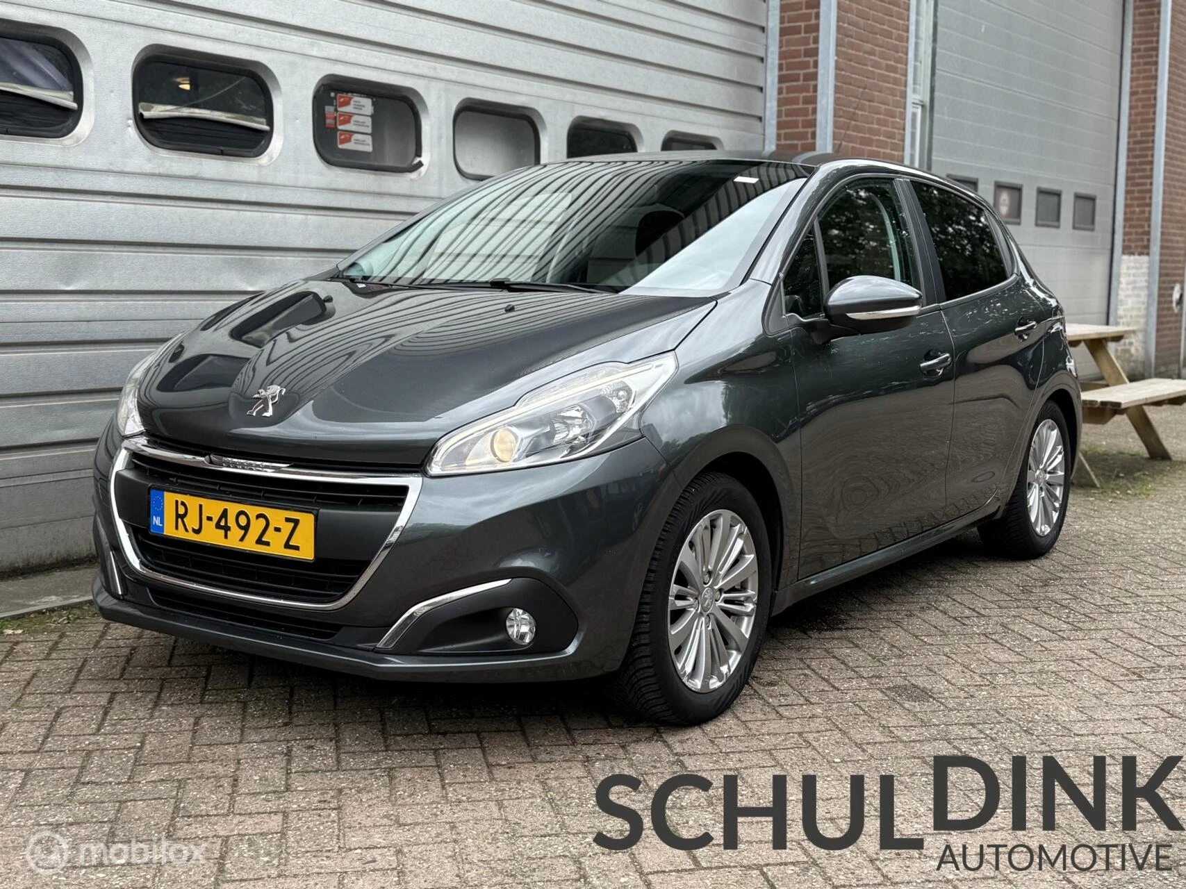 Hoofdafbeelding Peugeot 208