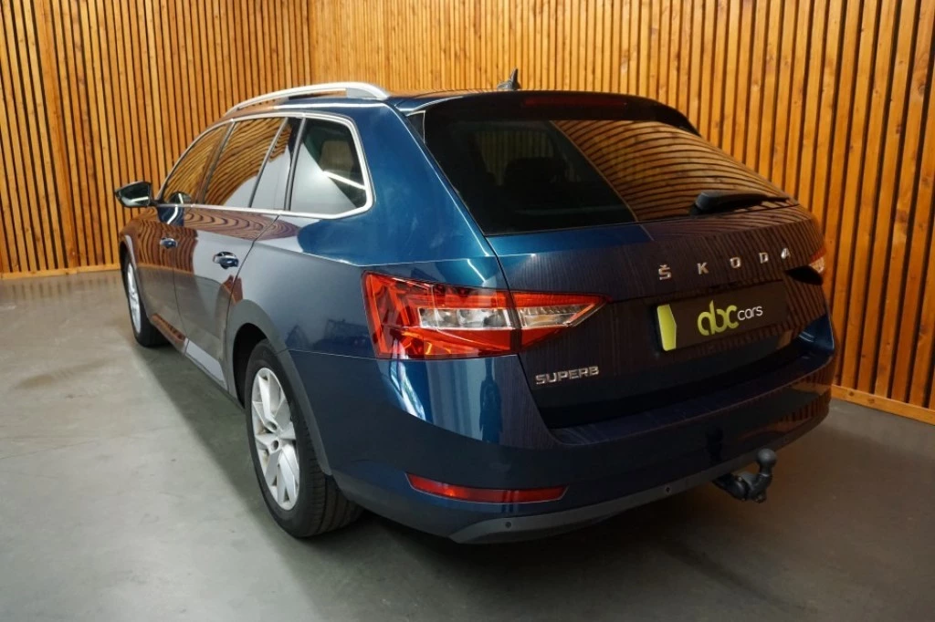 Hoofdafbeelding Škoda Superb