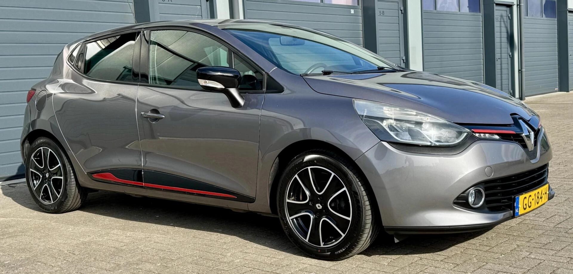 Hoofdafbeelding Renault Clio