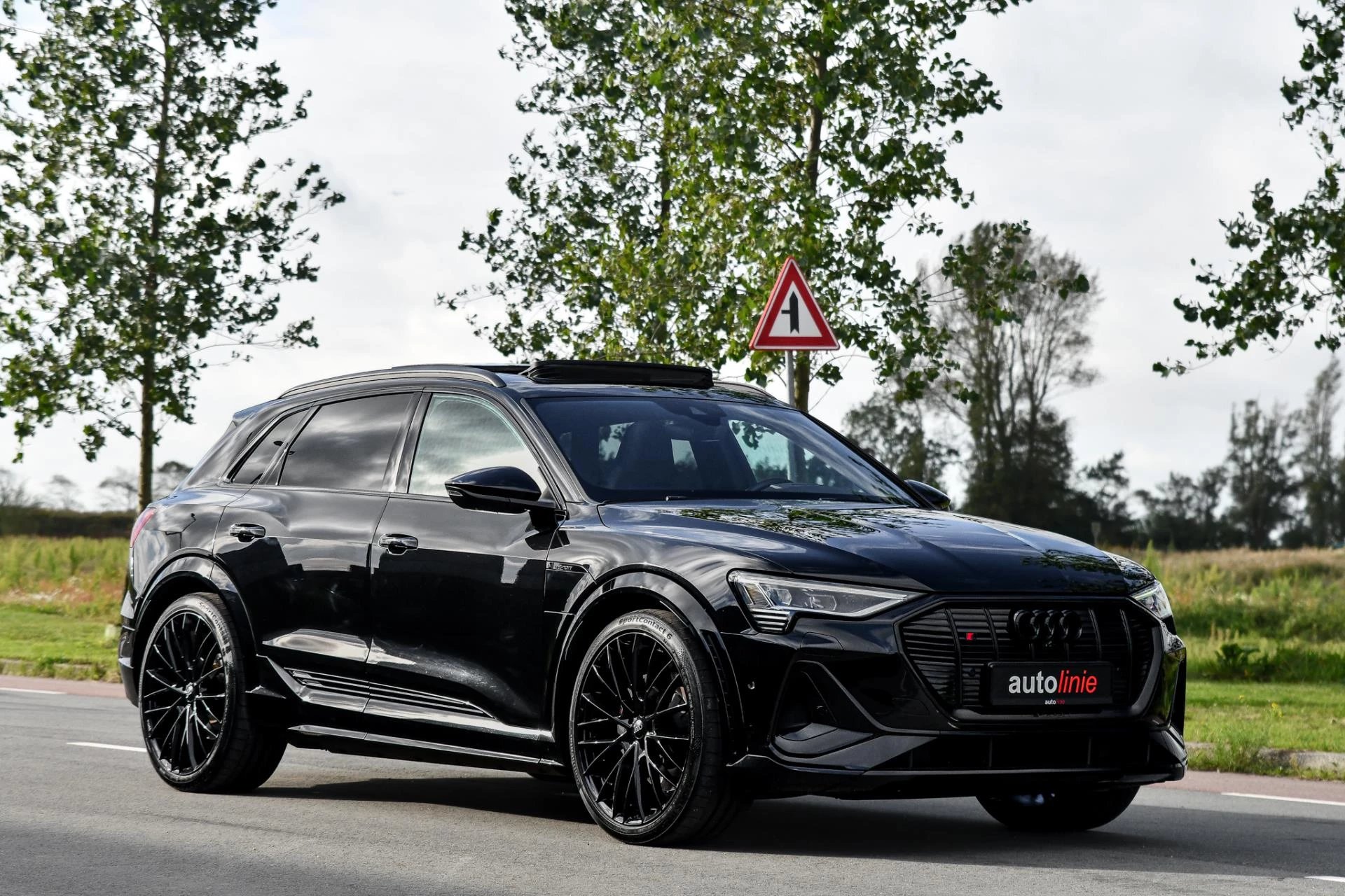 Hoofdafbeelding Audi e-tron