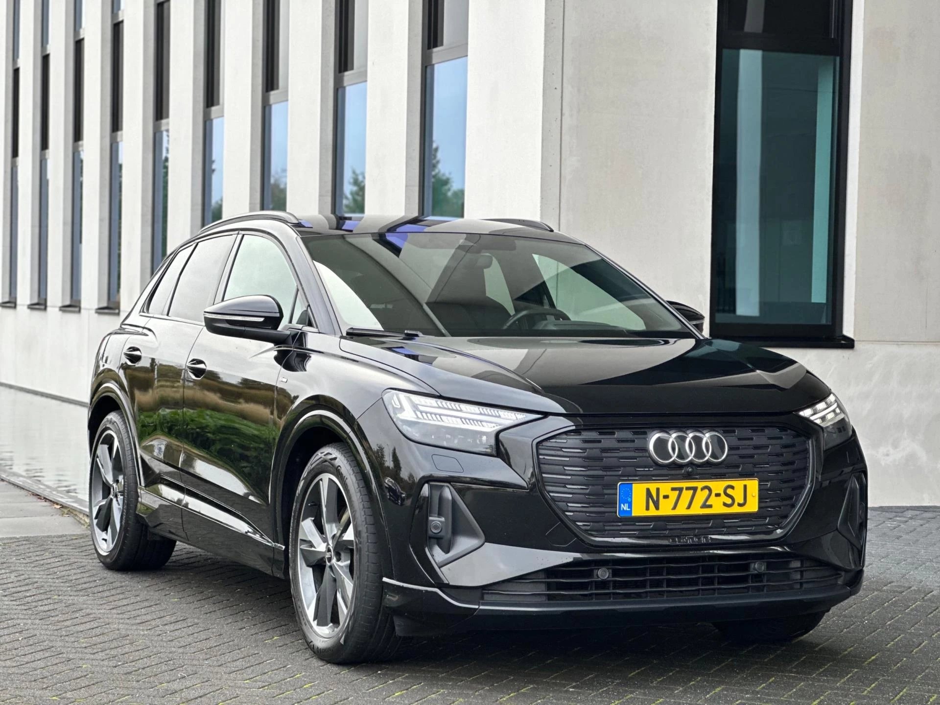 Hoofdafbeelding Audi Q4 e-tron