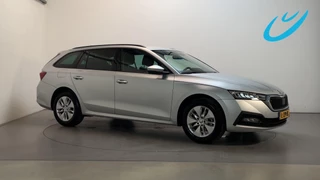 Skoda Octavia Combi 1.0 TSI Business Edition Virtual Cockpit Sfeerverlichting DAB+ App-Connect