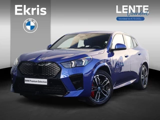 Hoofdafbeelding BMW iX2 BMW iX2 eDrive20 67 kWh M Sport Edition M Sportpakket Pro/ 19 inch LM/ Comfort Access/ Achteruitrijcamera/ Stoelverwarming/ Sportstoelen / Lentevoordeel