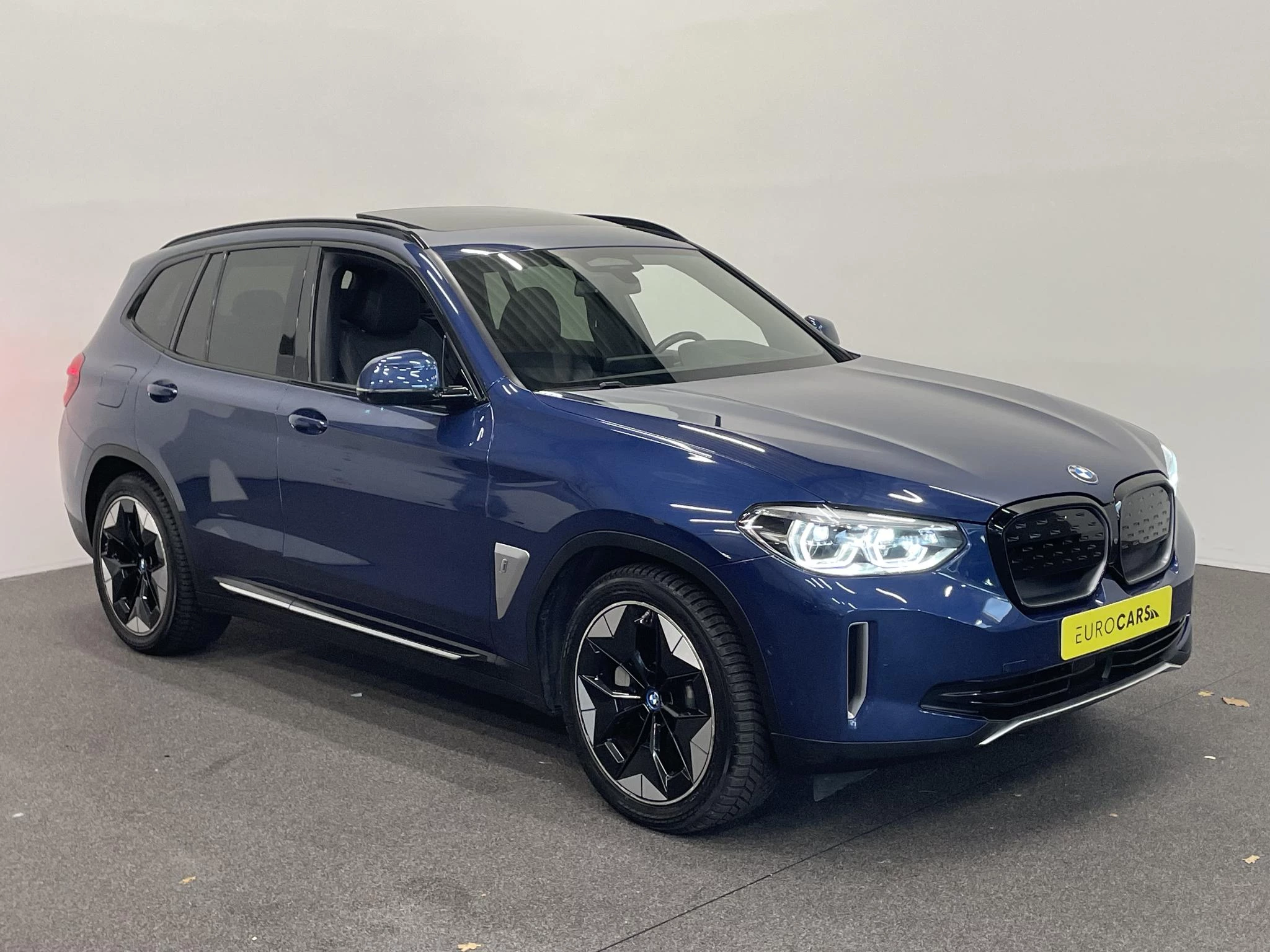Hoofdafbeelding BMW iX3