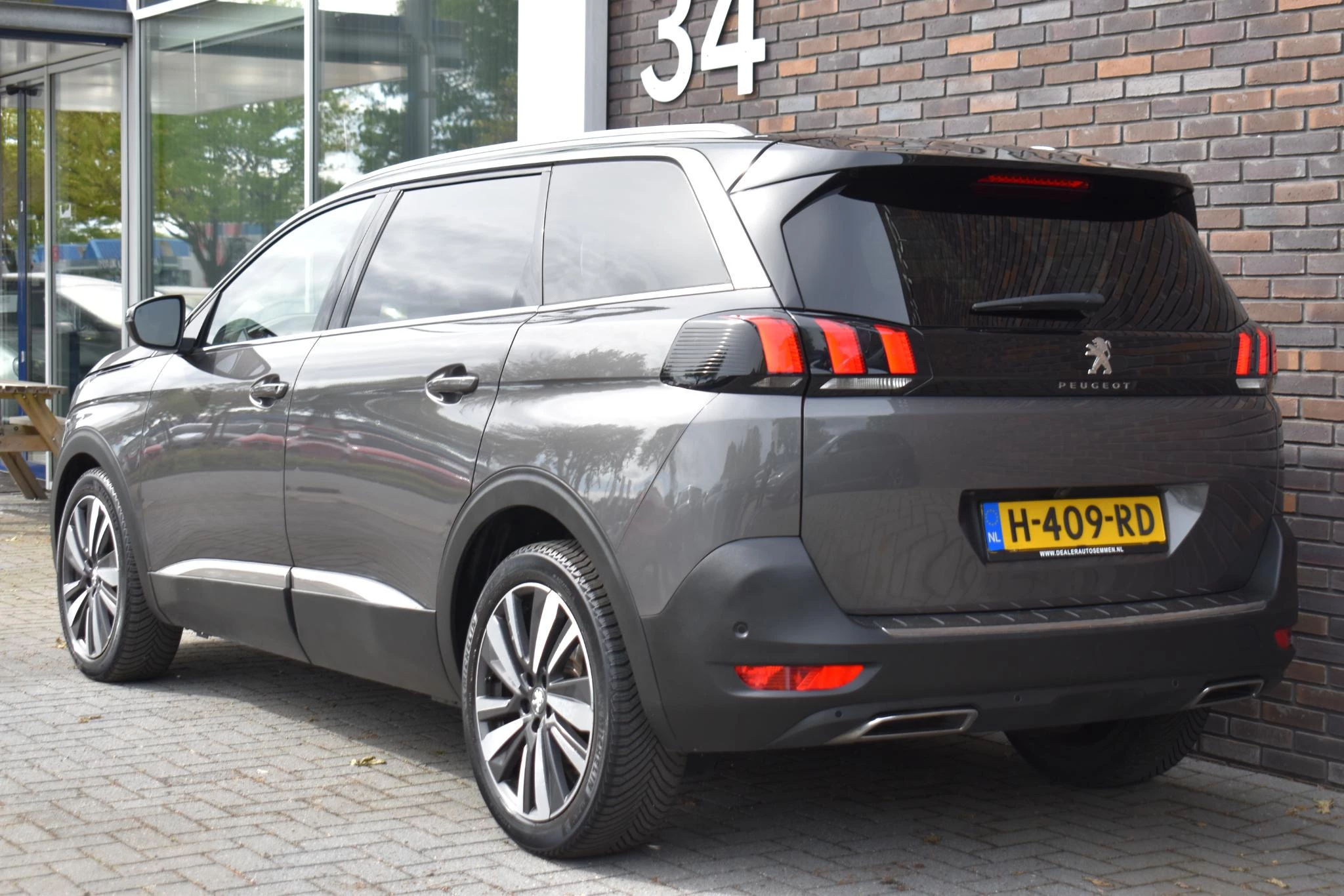Hoofdafbeelding Peugeot 5008