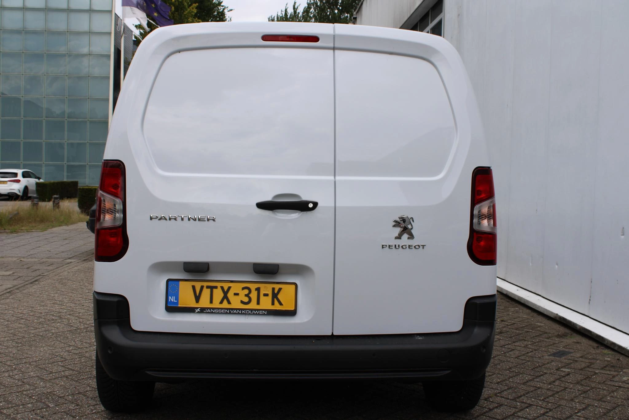 Hoofdafbeelding Peugeot Partner