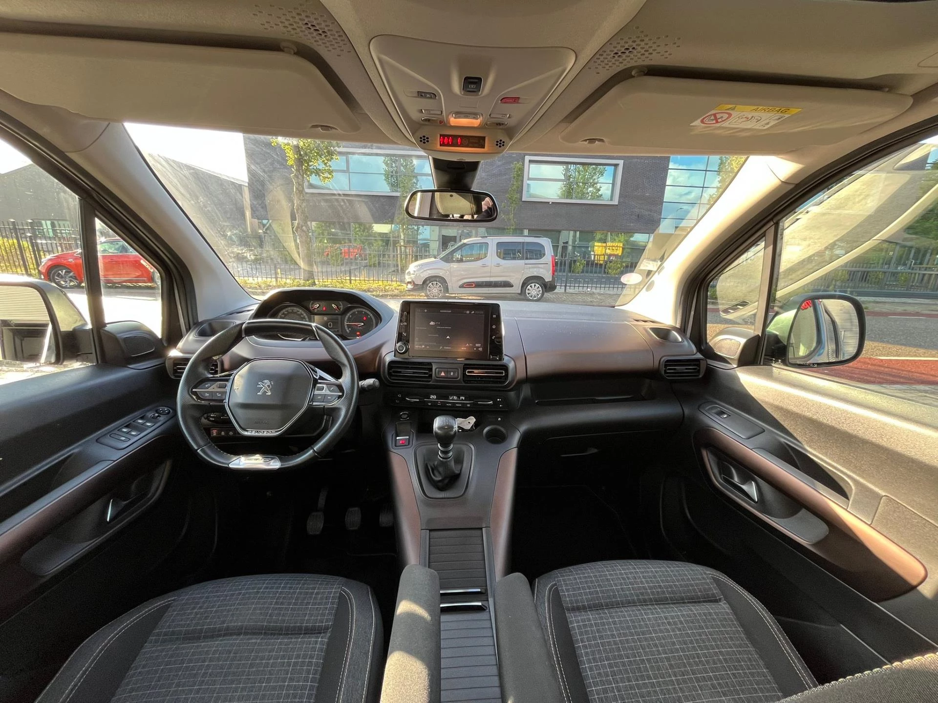 Hoofdafbeelding Peugeot Rifter