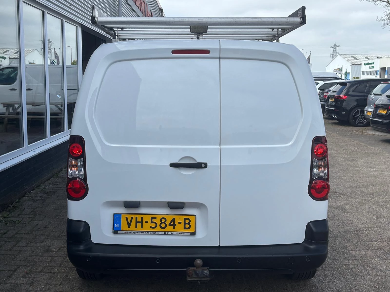 Hoofdafbeelding Peugeot Partner