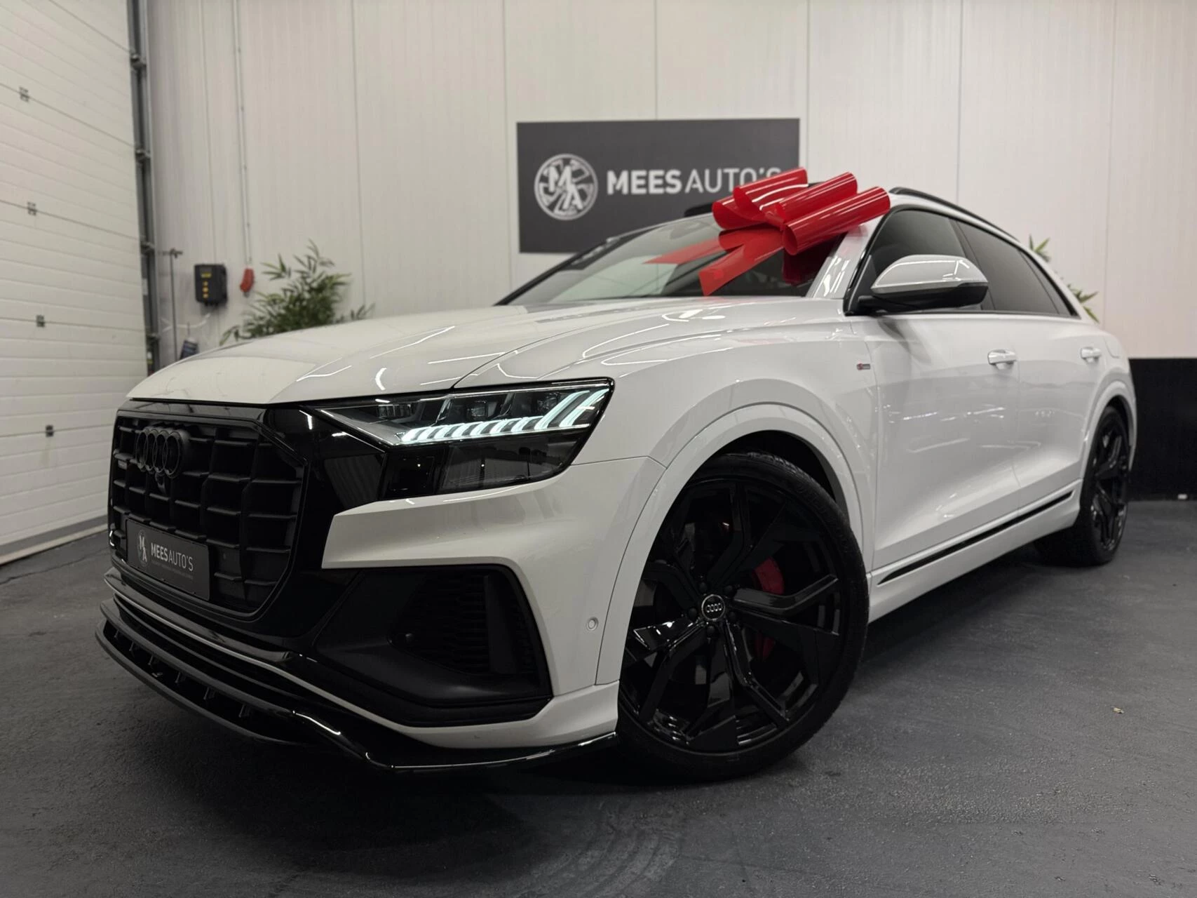 Hoofdafbeelding Audi Q8