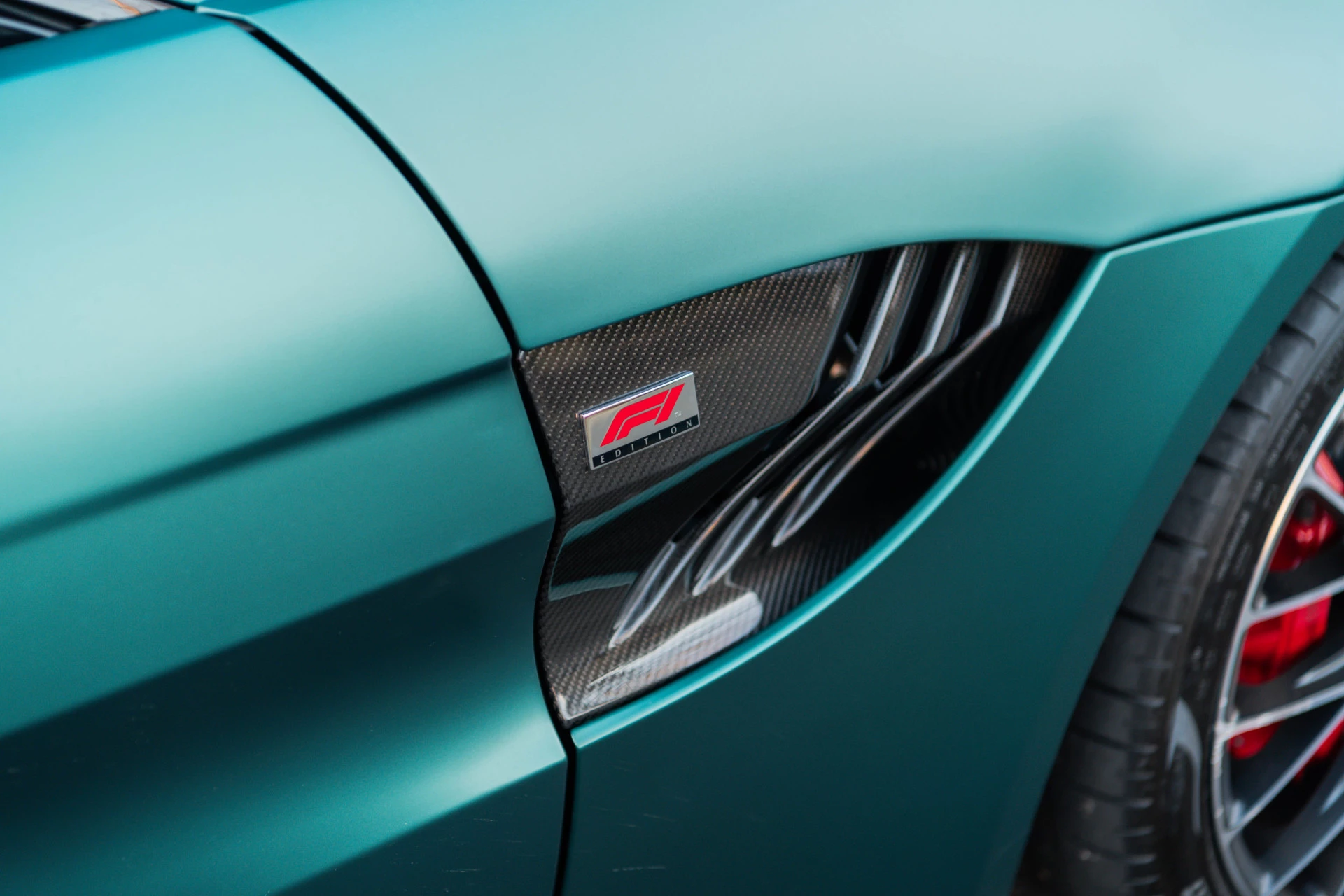 Hoofdafbeelding Aston Martin V8 Vantage