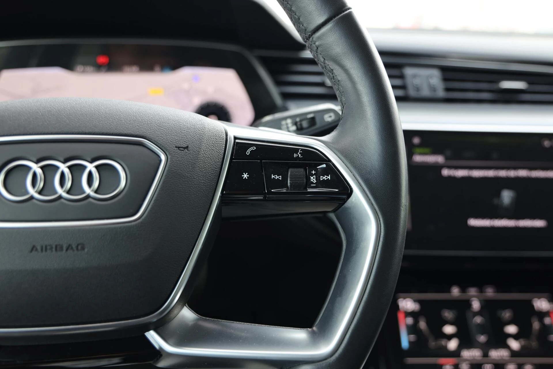 Hoofdafbeelding Audi e-tron
