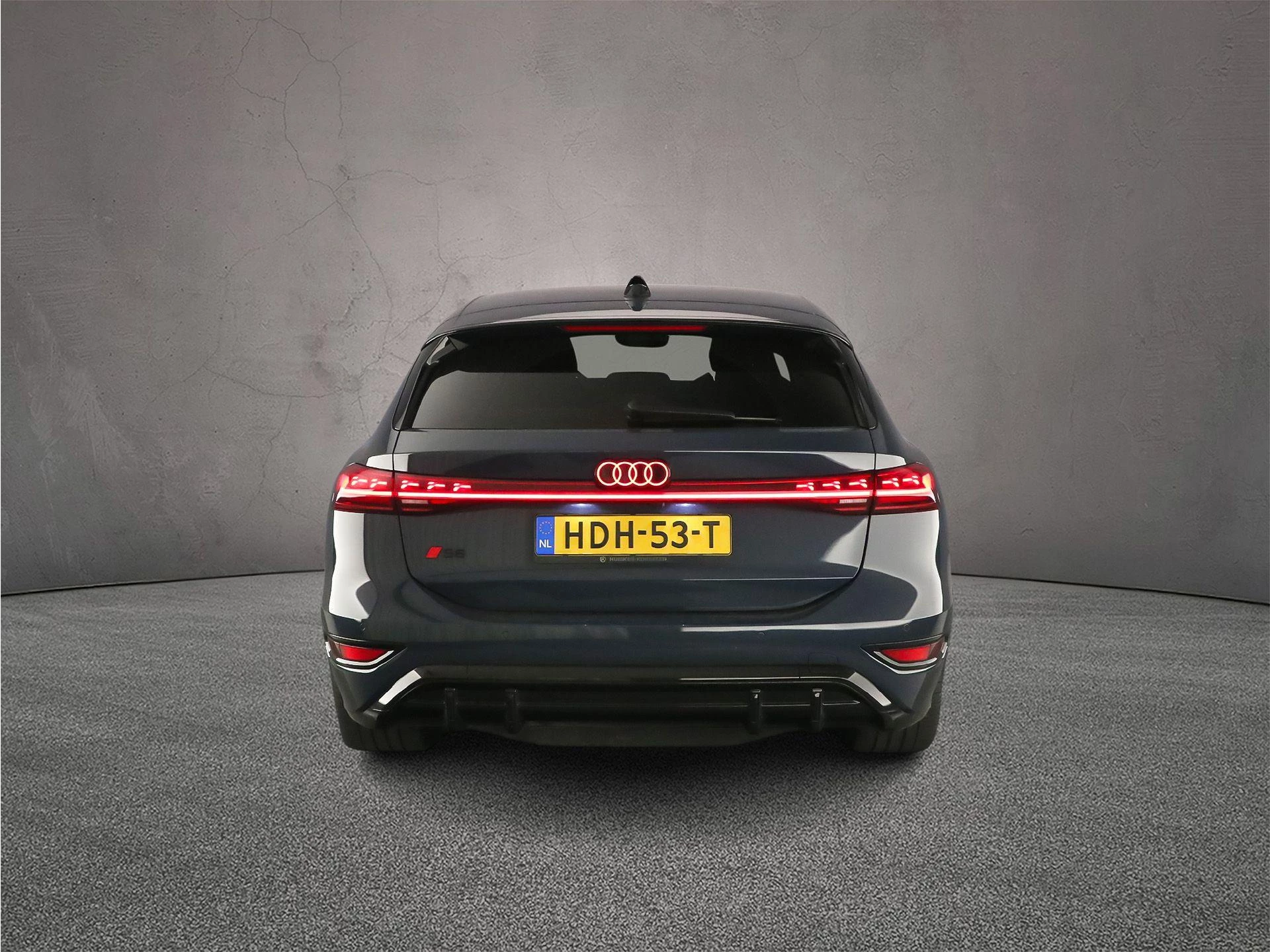 Hoofdafbeelding Audi S6 Avant e-tron