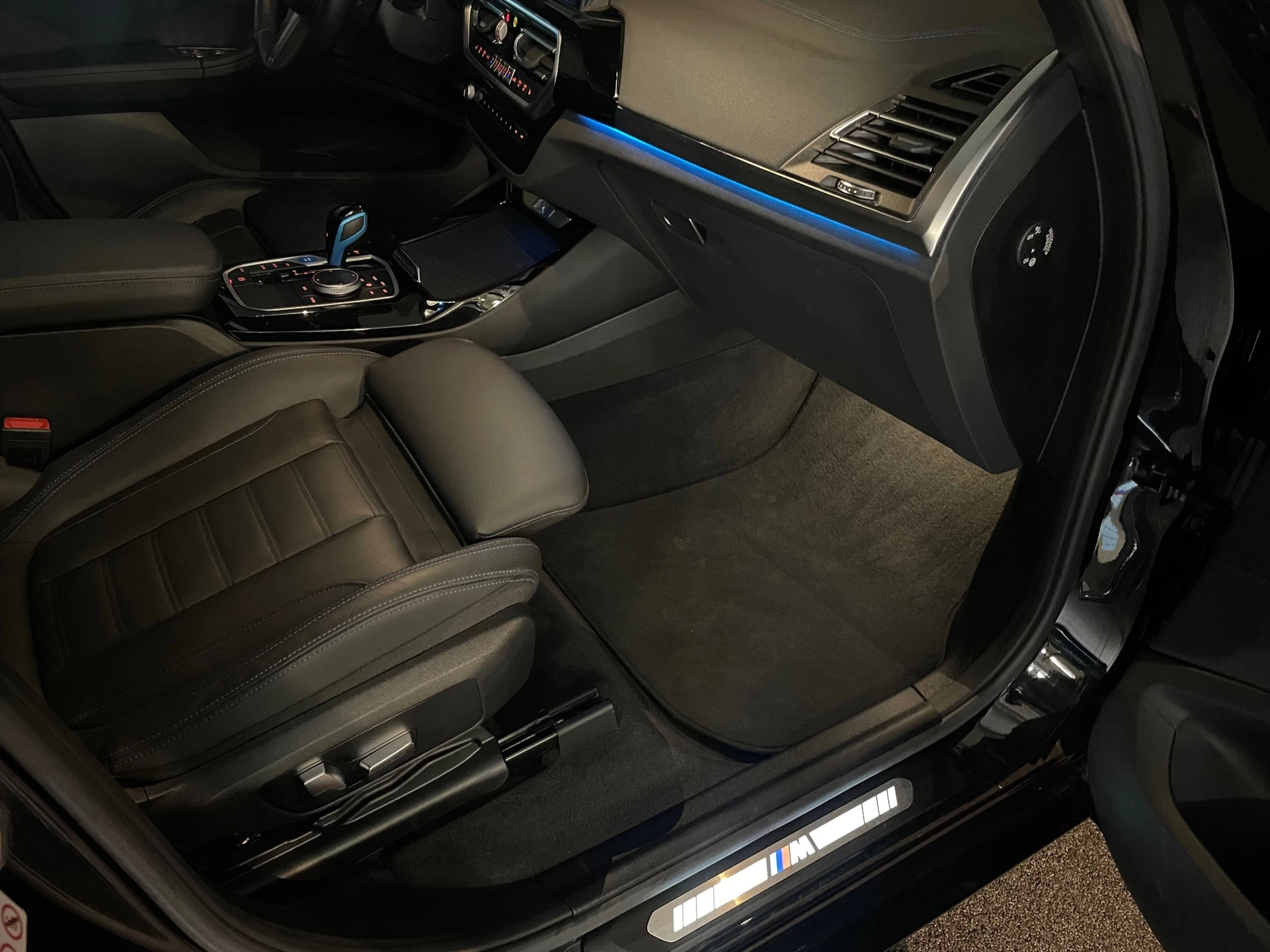 Hoofdafbeelding BMW iX3