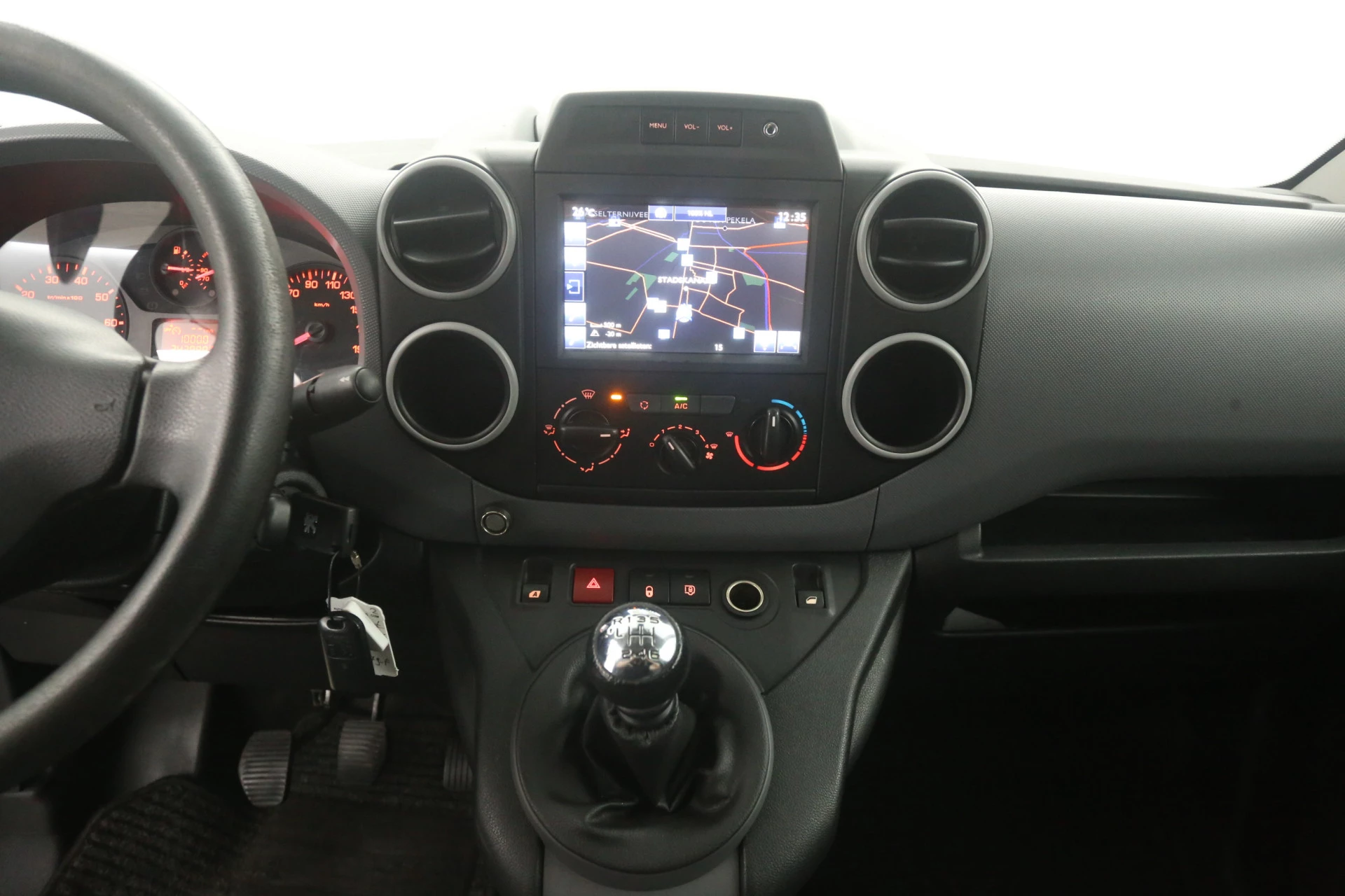 Hoofdafbeelding Peugeot Partner