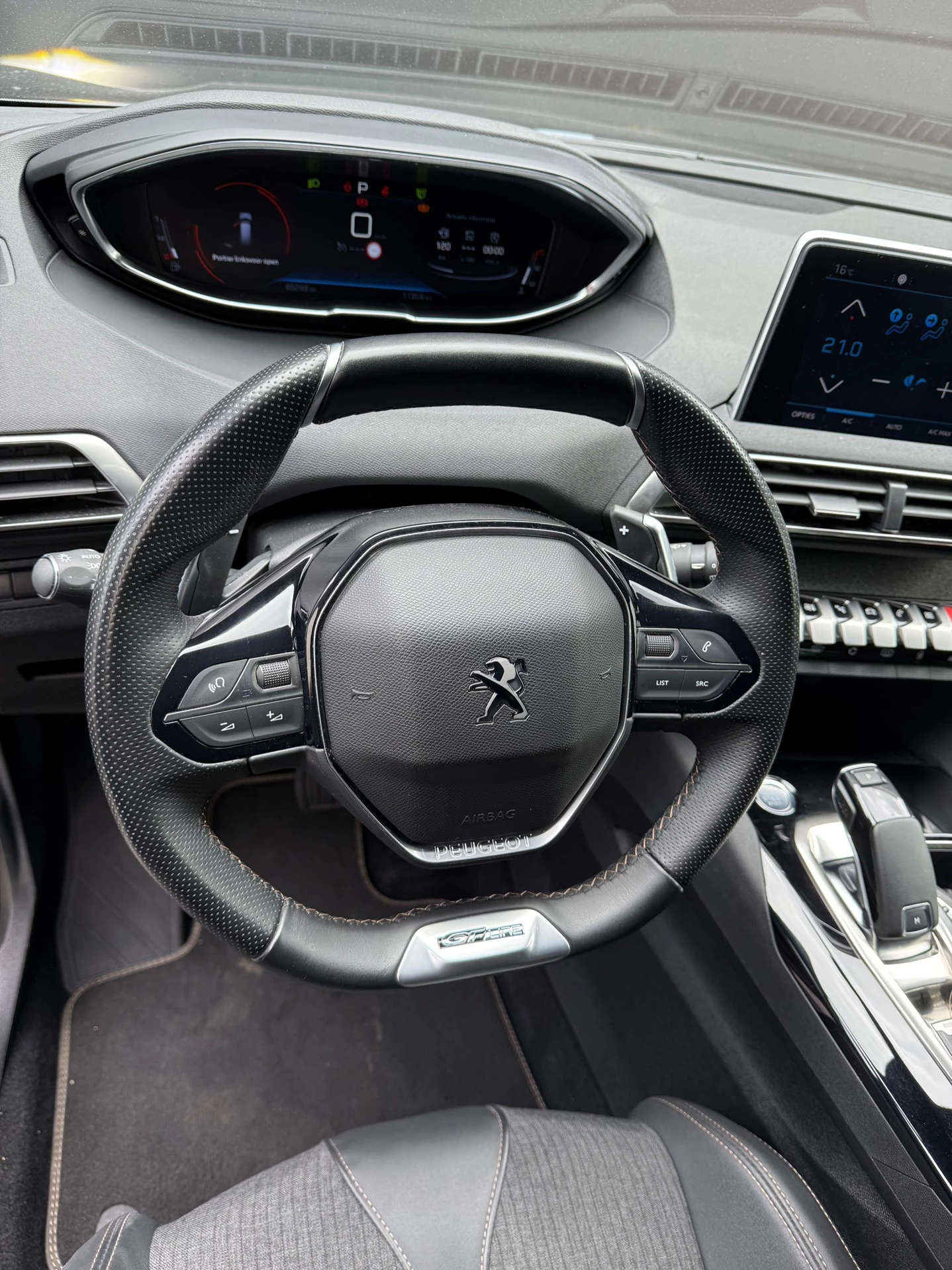Hoofdafbeelding Peugeot 5008