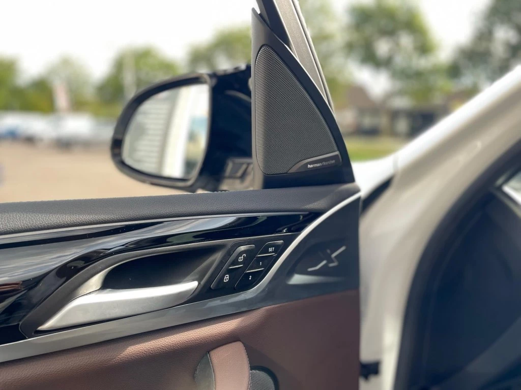 Hoofdafbeelding BMW iX3