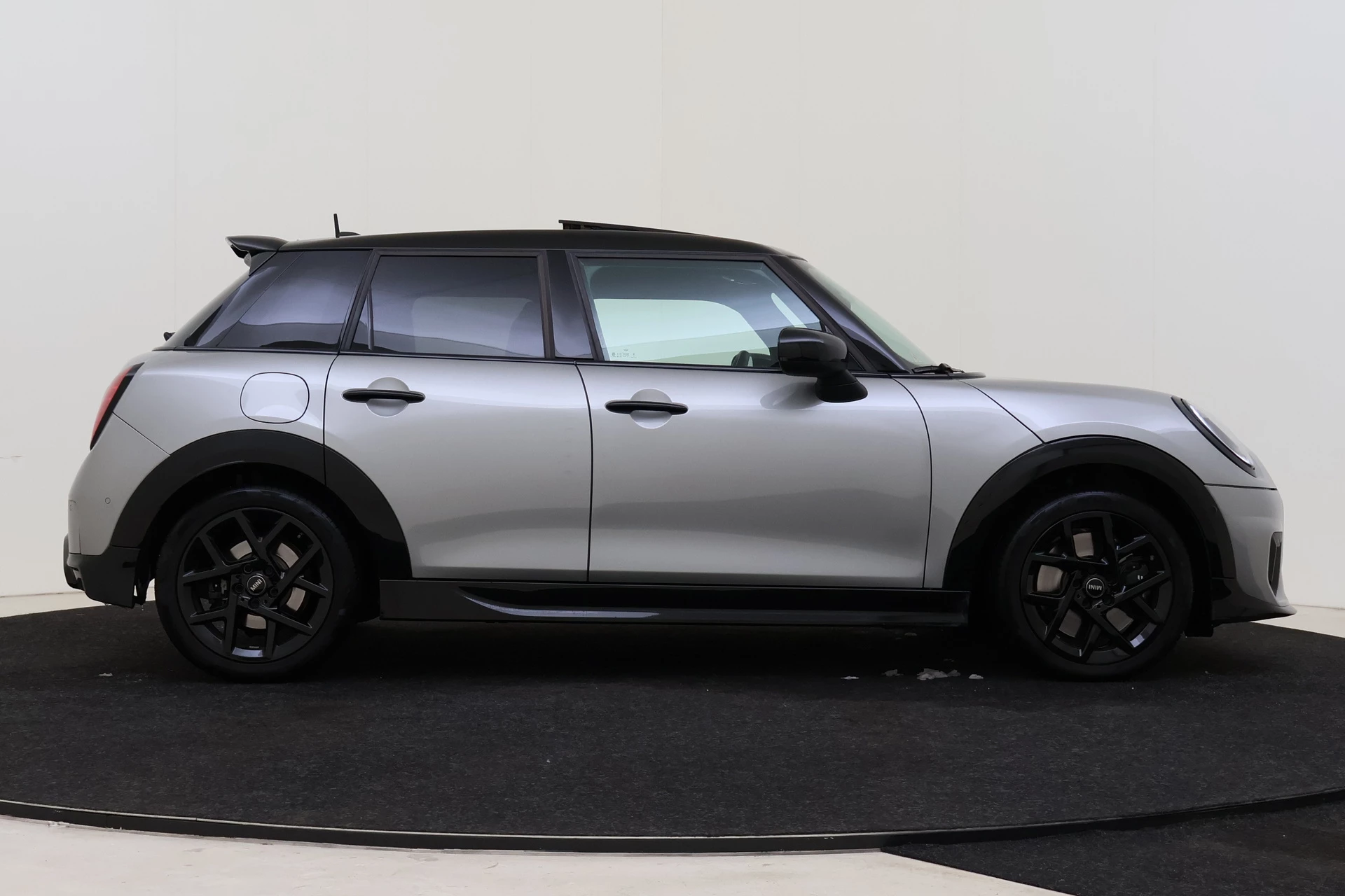 Hoofdafbeelding MINI 5-deurs