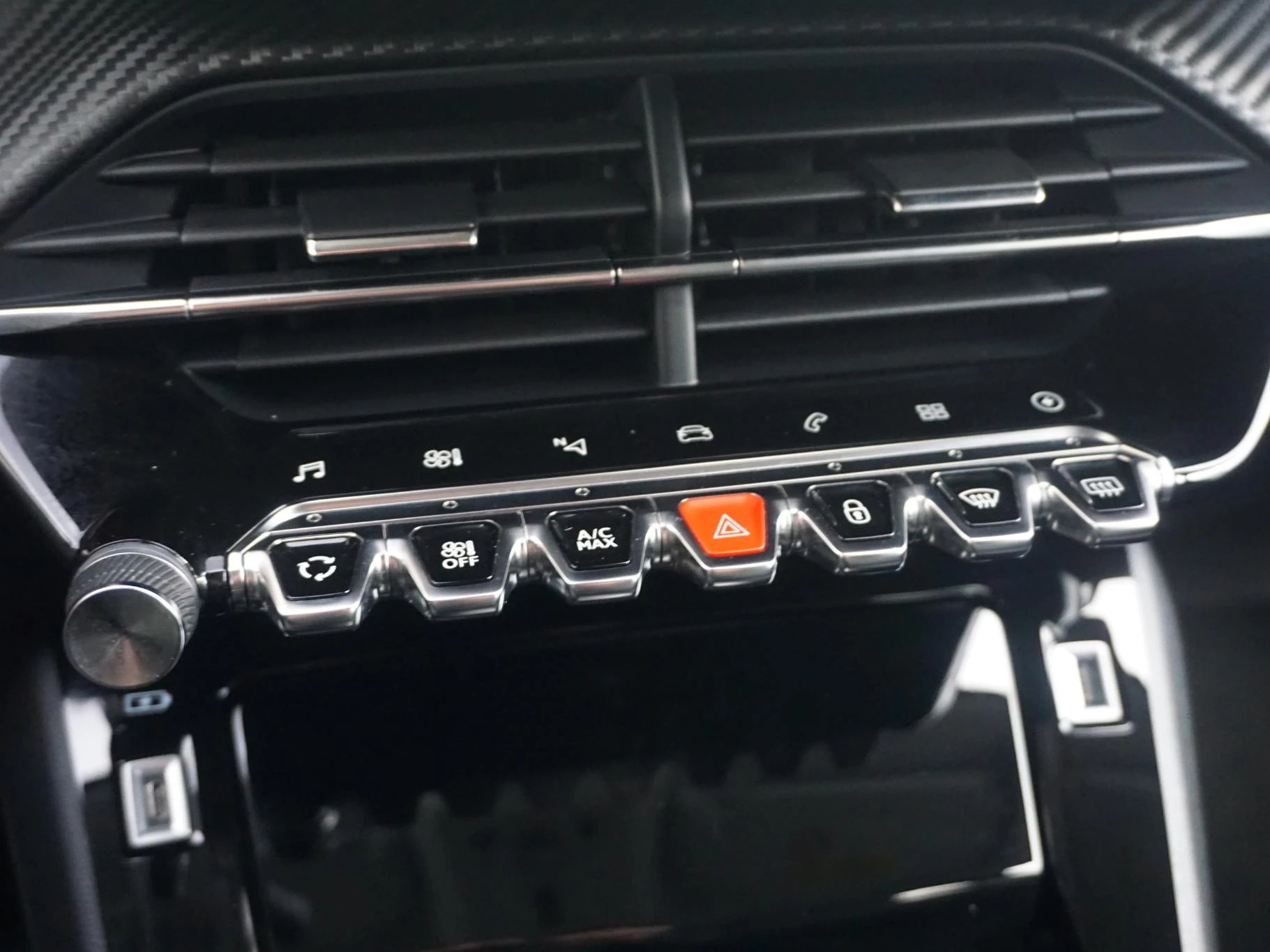 Hoofdafbeelding Peugeot e-208