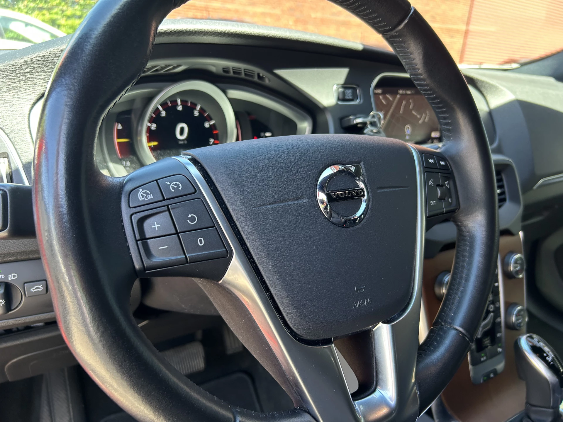 Hoofdafbeelding Volvo V40