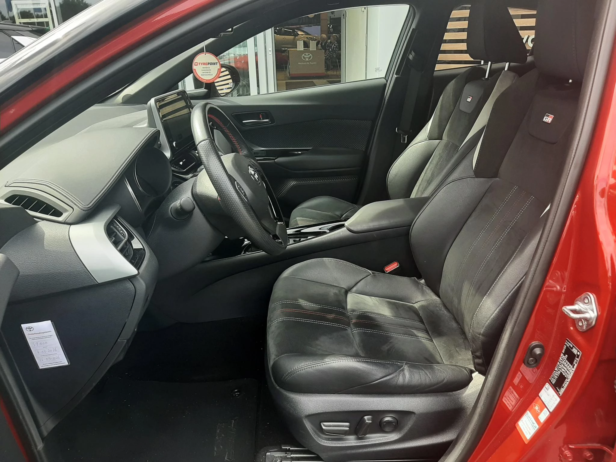Hoofdafbeelding Toyota C-HR