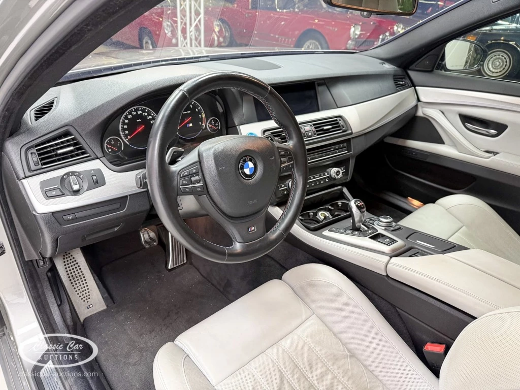 Hoofdafbeelding BMW M5