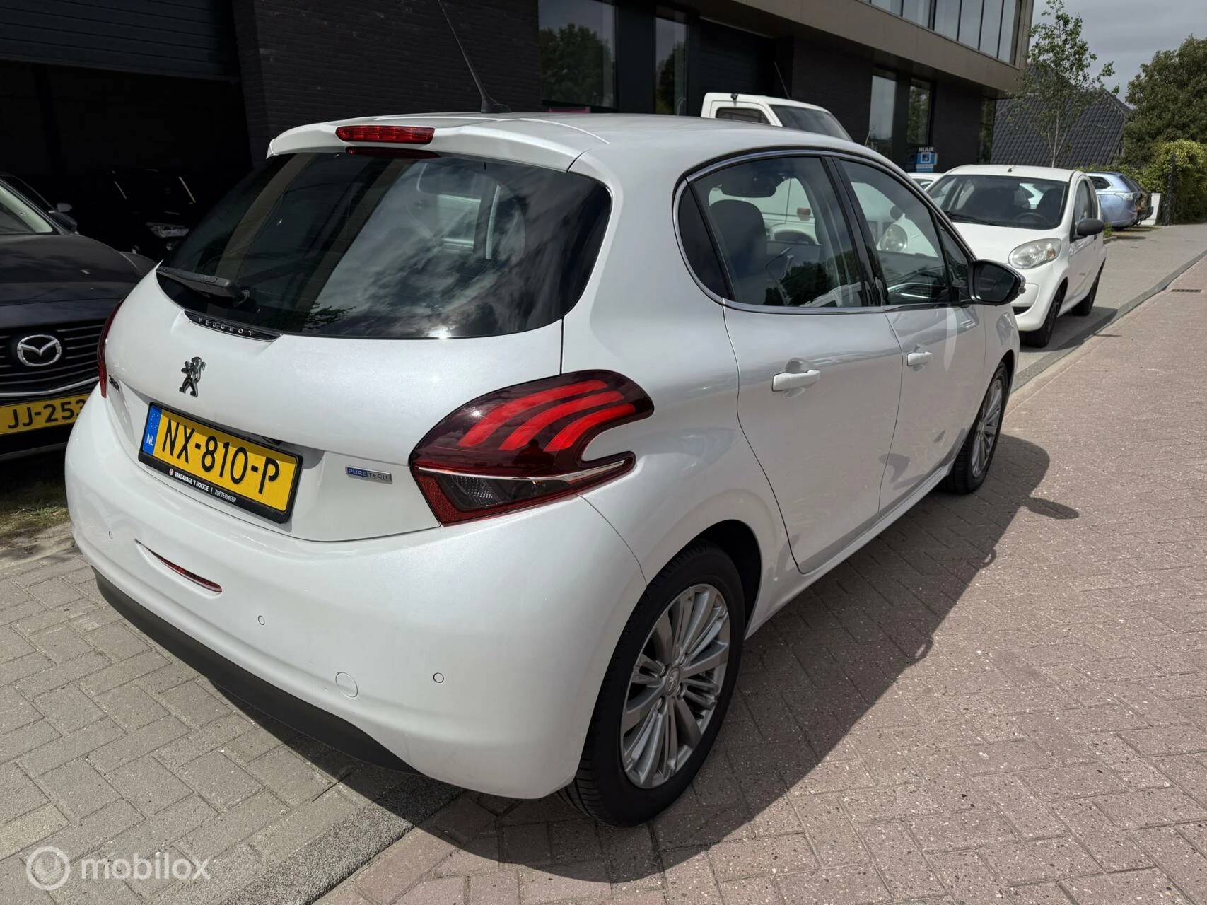 Hoofdafbeelding Peugeot 208