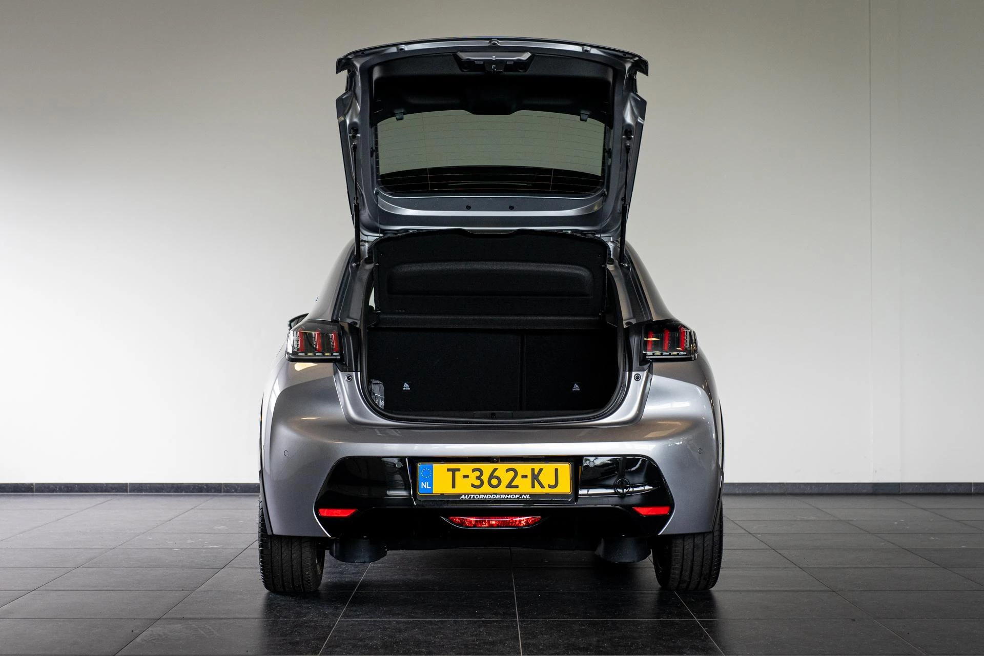 Hoofdafbeelding Peugeot e-208