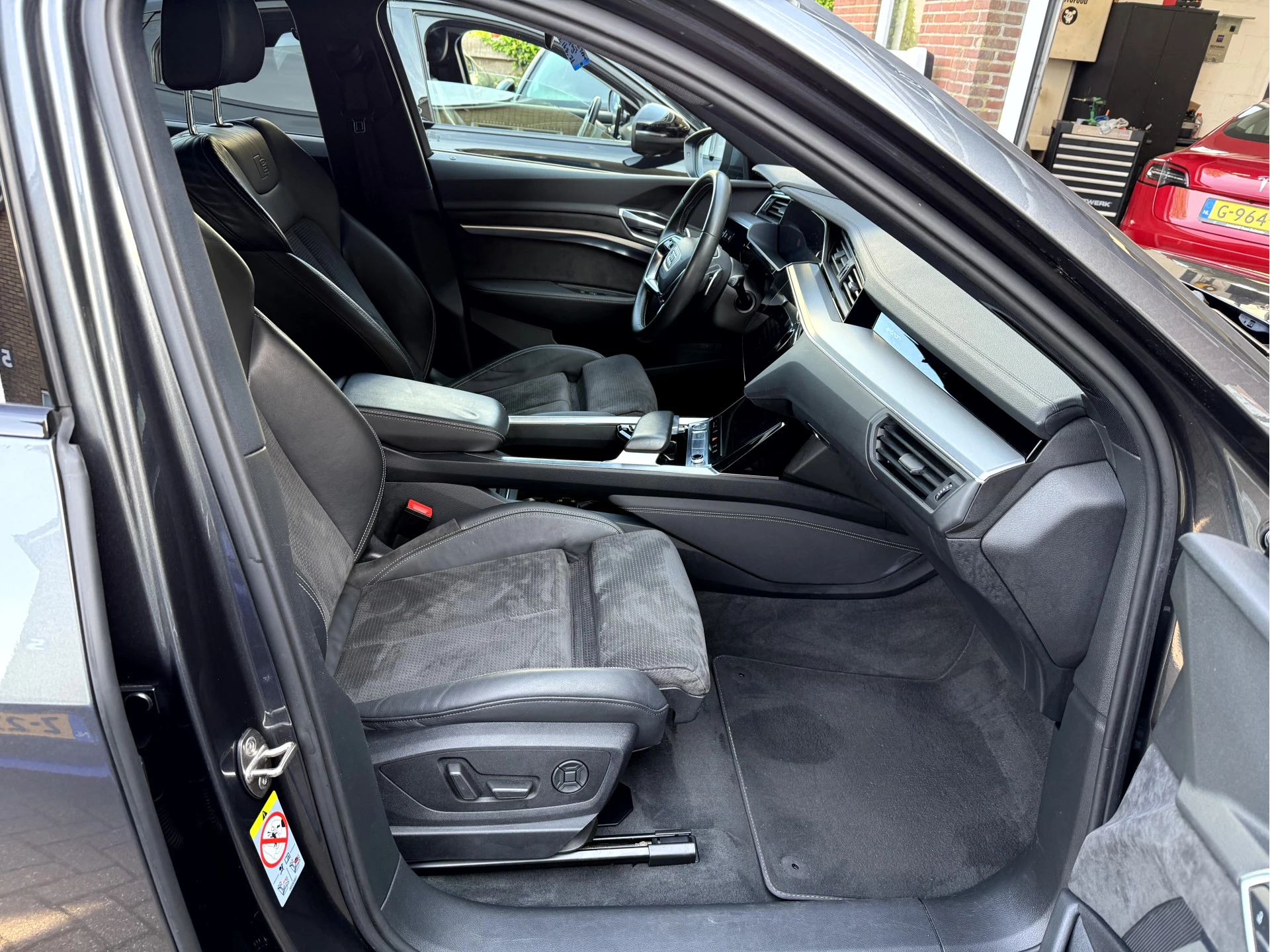 Hoofdafbeelding Audi e-tron