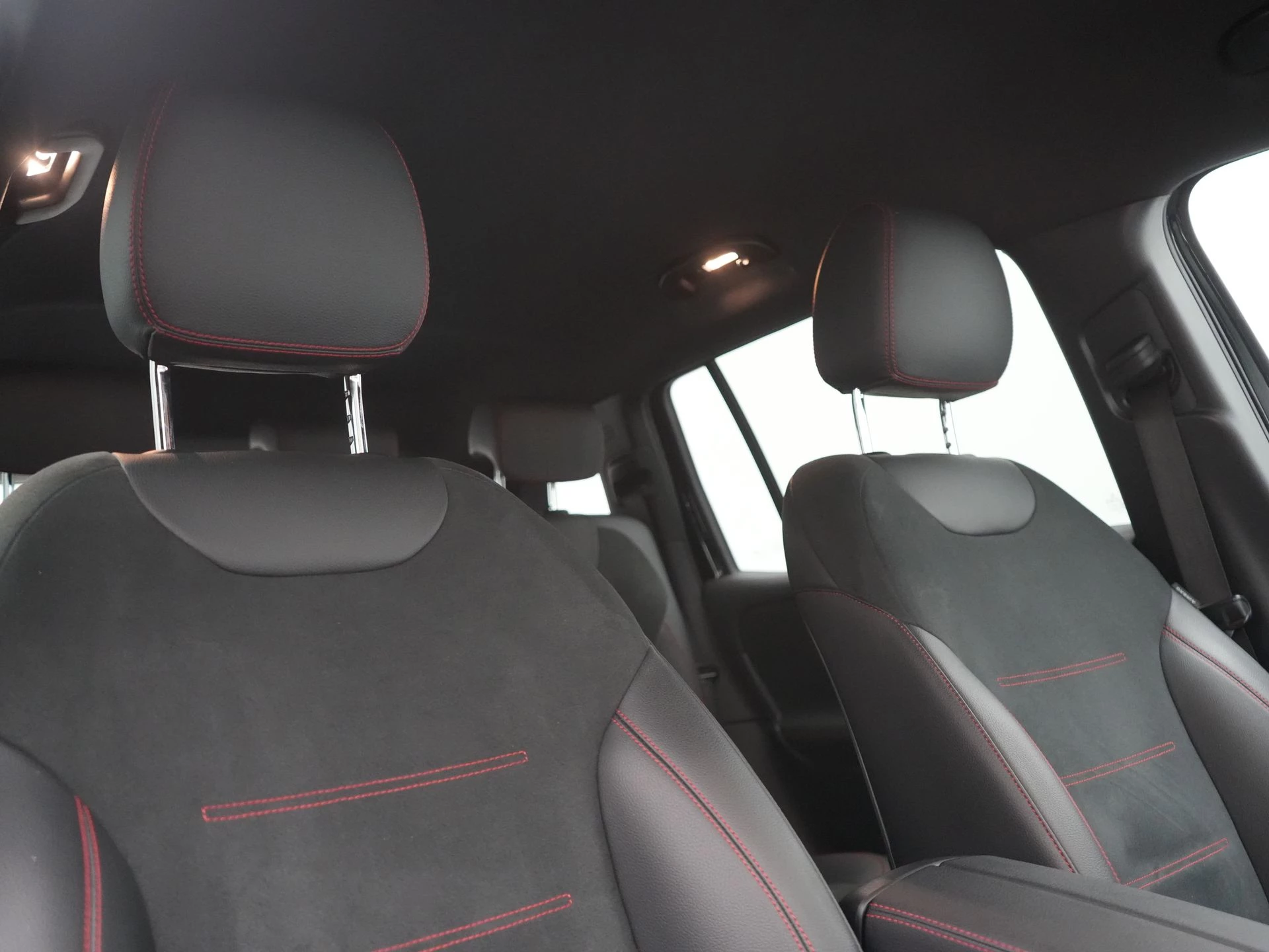 Hoofdafbeelding Mercedes-Benz EQB
